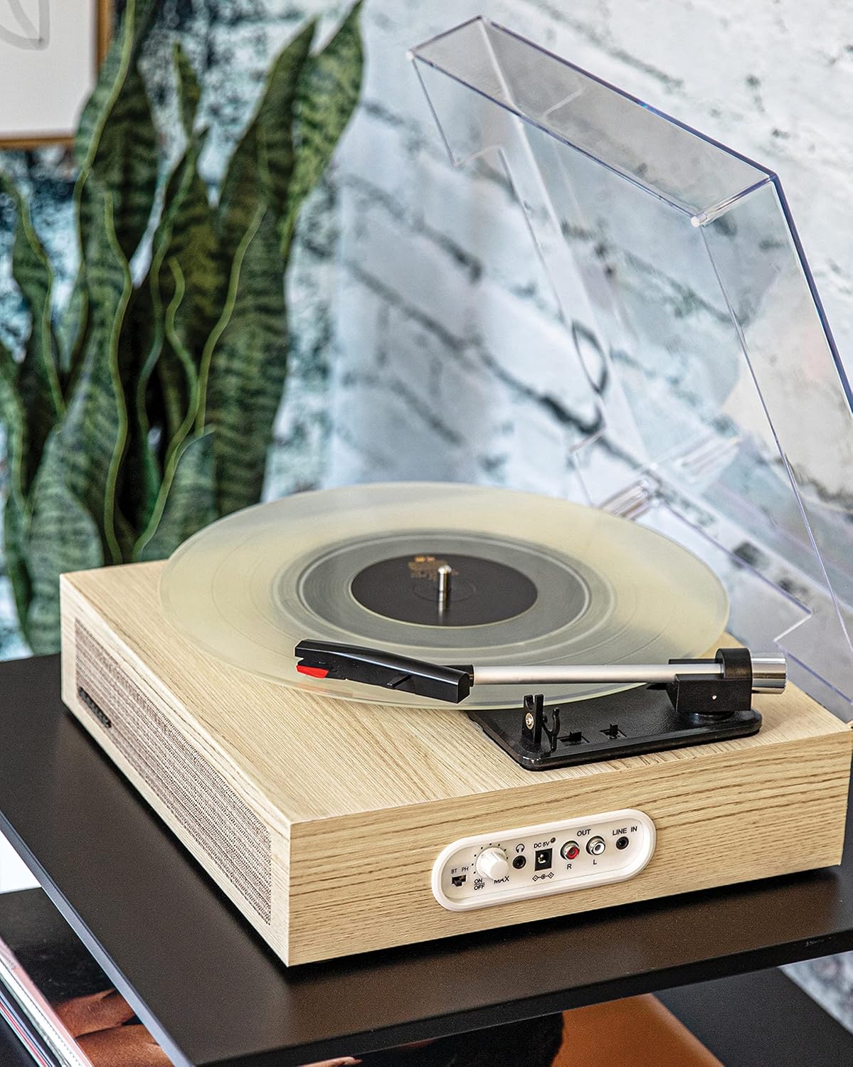 Crosley: Scout Turntable Natural - CR6042A-NA [Electronics] Electronics Crosley