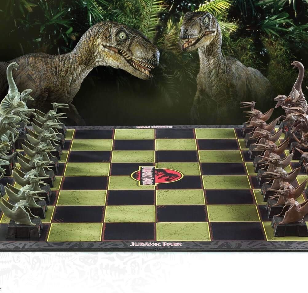 Jurassic Park: Chess Set [Board Games, 2 Players] Board Game Universal Pictures   