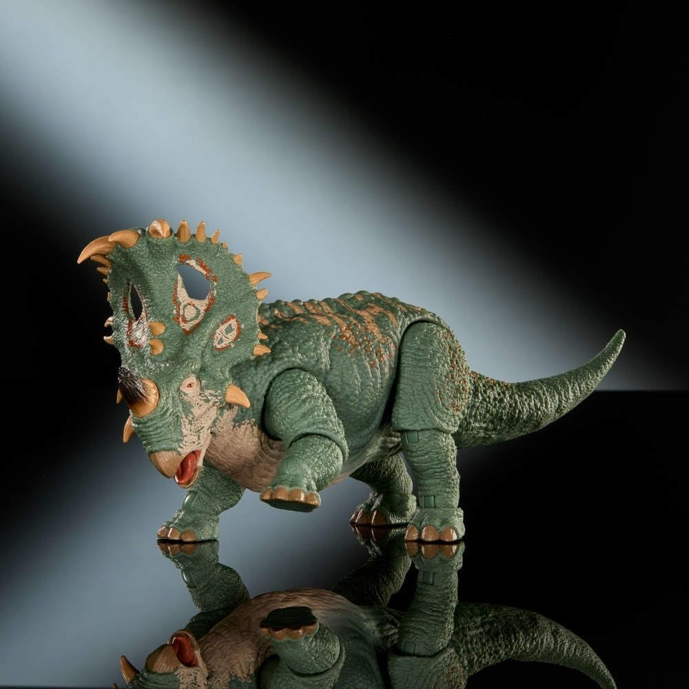 Jurassic World Hammond Collection: Sinoceratops Toys & Games Mattel