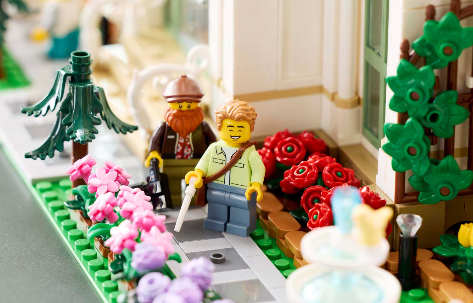 LEGO: Ideas Botanical Garden - 3792 Piece Building Kit [LEGO, #21353] LEGO LEGO