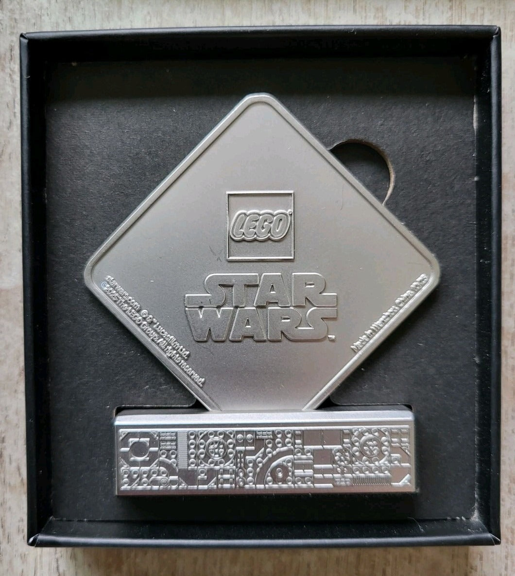 LEGO Star Wars: The Mandalorian and Grogu Lenticular Display [LEGO, #5010320] Memorabilia LEGO