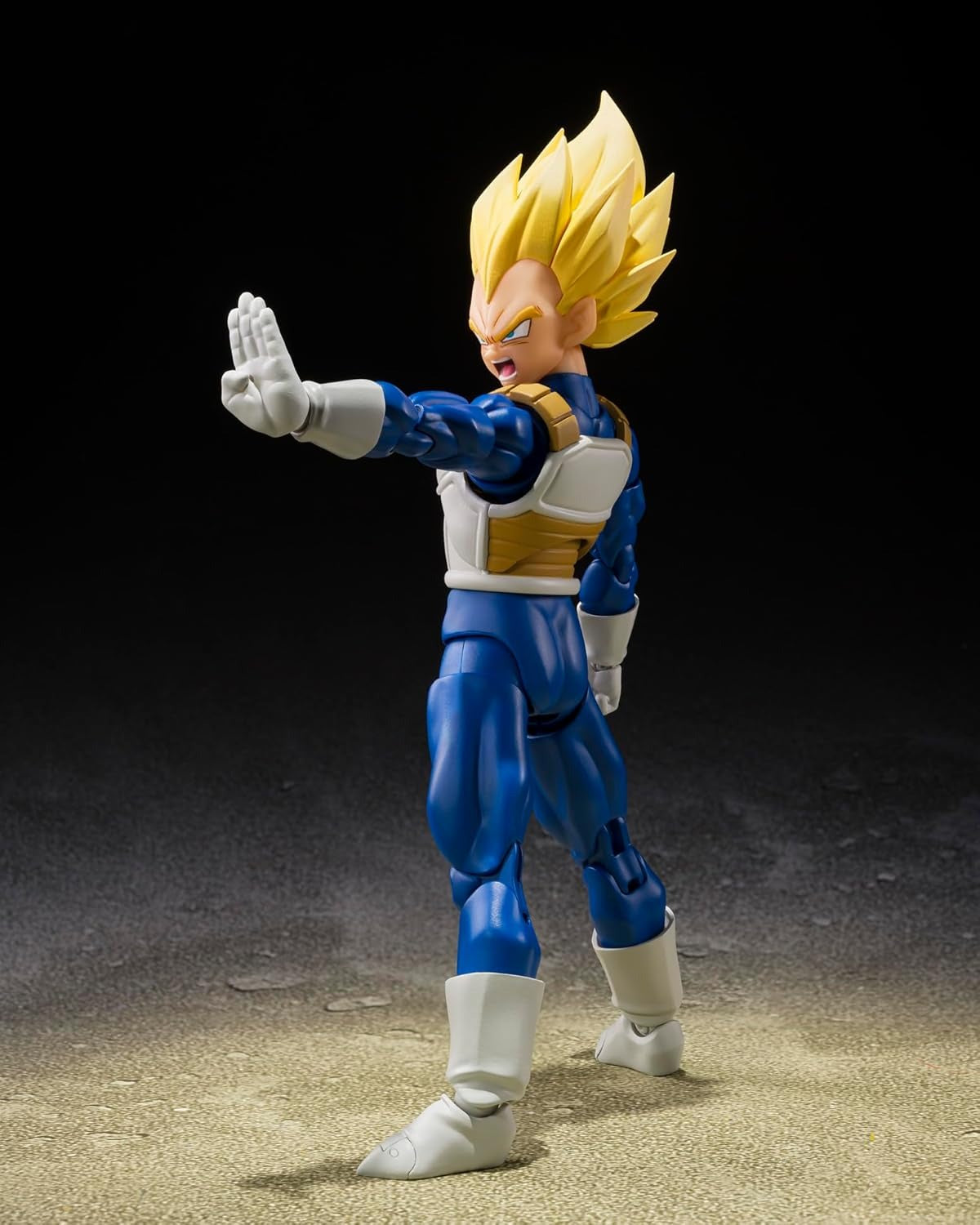Tamashii Nations: Dragon Ball Z - Super Saiyan Vegeta Dangerous Pride S.H. Figuarts Toys & Games Bandai Namco