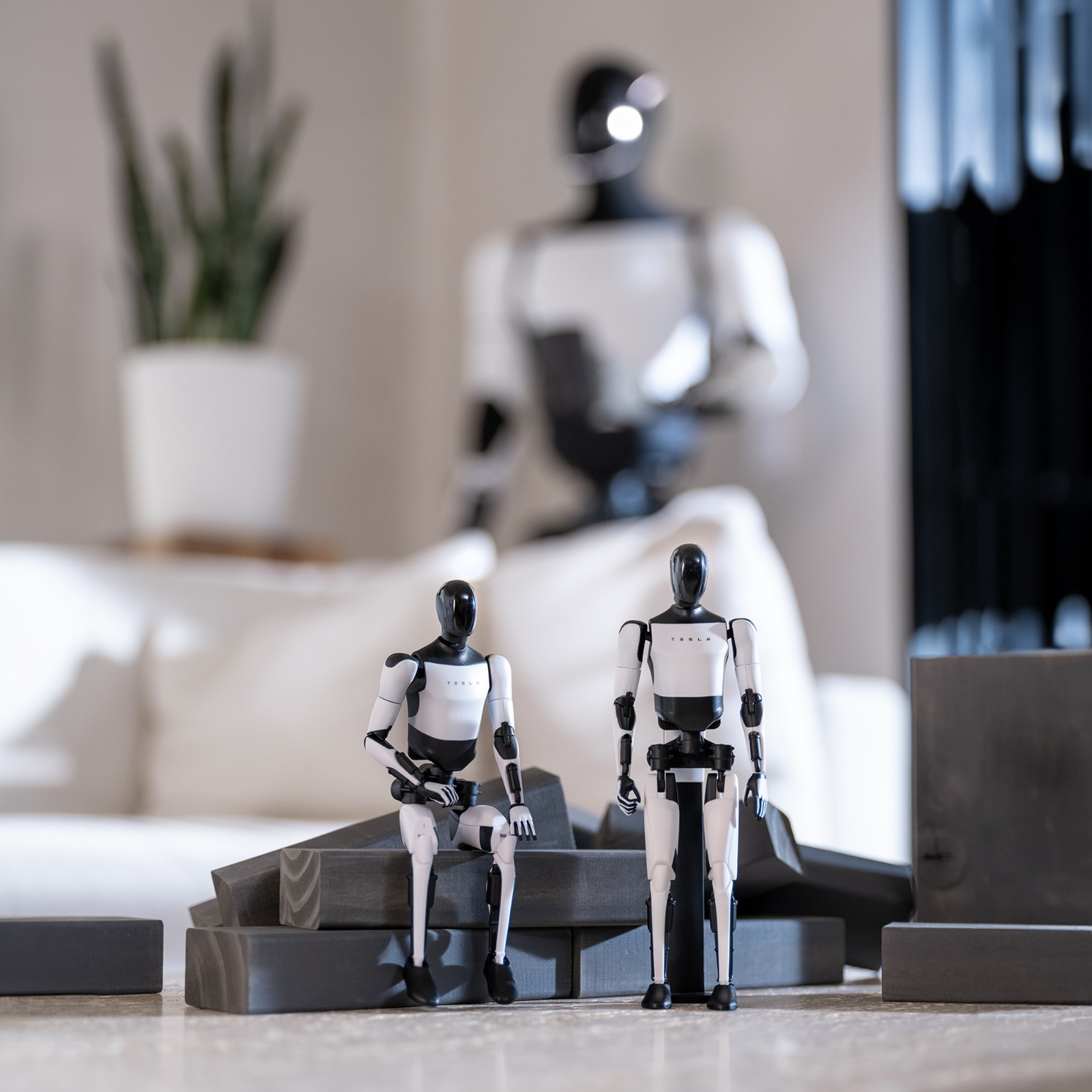 Tesla Bot - 7.16" Action Figure Toys & Games Tesla