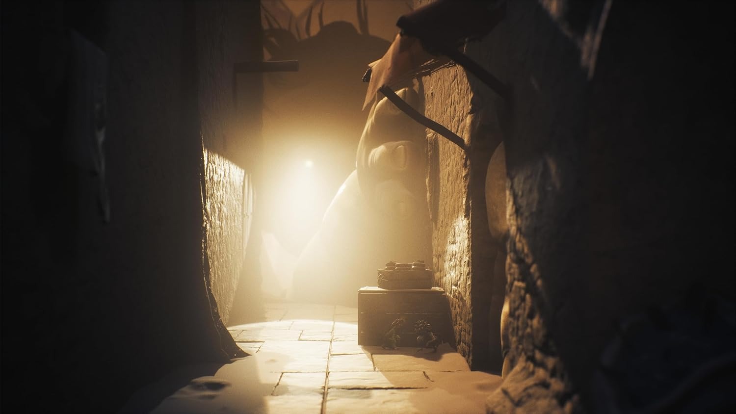 Little Nightmares III - Deluxe Edition [Nintendo Switch 2] Nintendo Switch 2 Video Game Bandai Namco