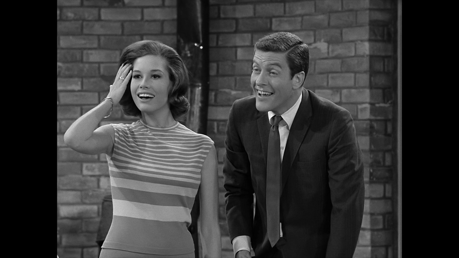 The Dick Van Dyke Show: The Complete Remastered Series [DVD Box Set] DVDs & Blu-Rays Image Ent.   