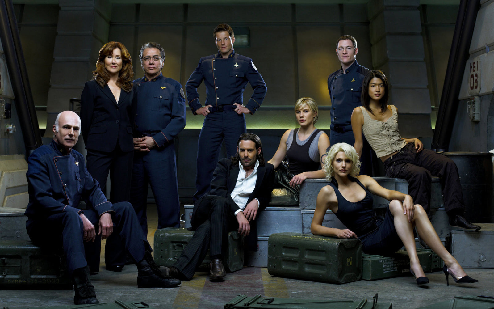 Battlestar Galactica: The Definitive Collection [Blu-Ray Box Set] DVDs & Blu-Rays Universal Pictures   