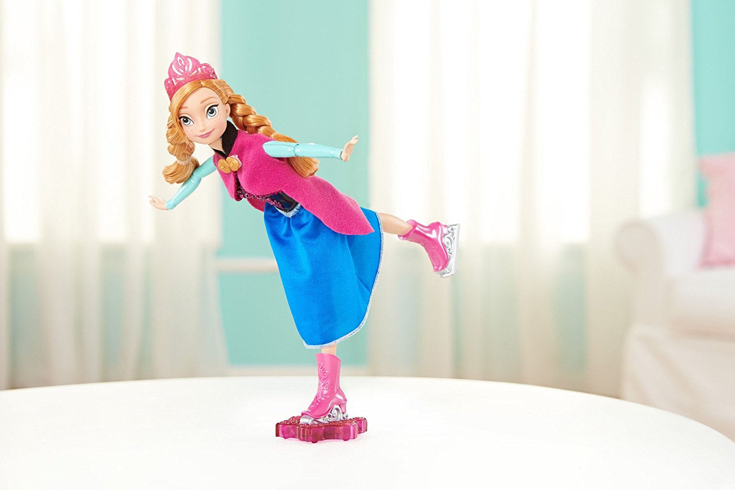Disney Frozen - Ice Skating Anna Toys & Games Disney