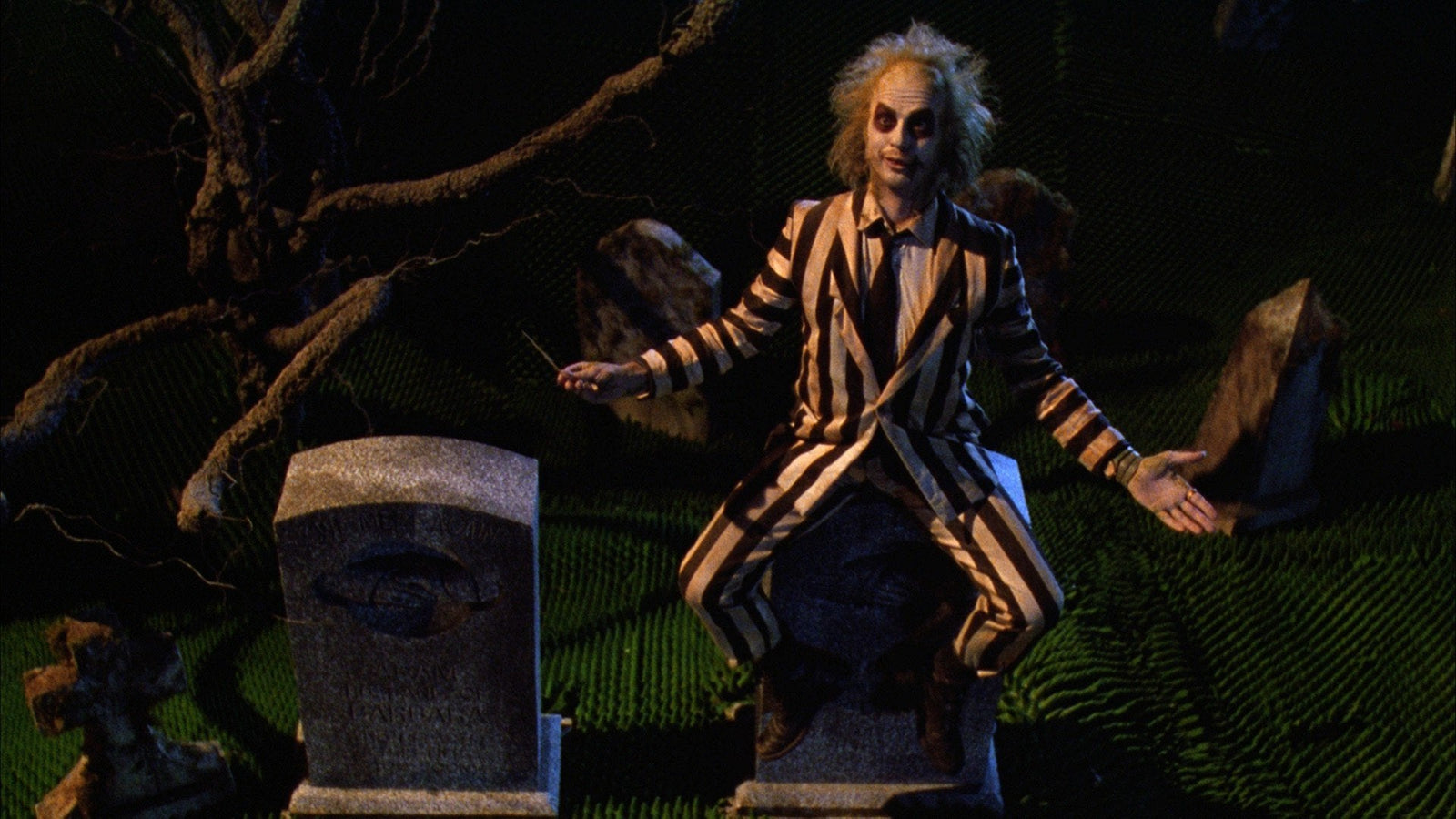 Beetlejuice [Blu-ray] DVDs & Blu-Rays Warner Bros.   