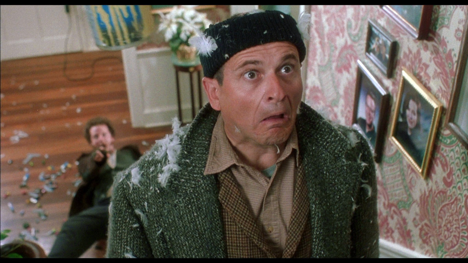 Holiday Favorites Collection: Miracle on 34th Street / Home Alone / Jingle All the Way [Blu-Ray Box Set] DVDs & Blu-Rays 20th Century Fox   