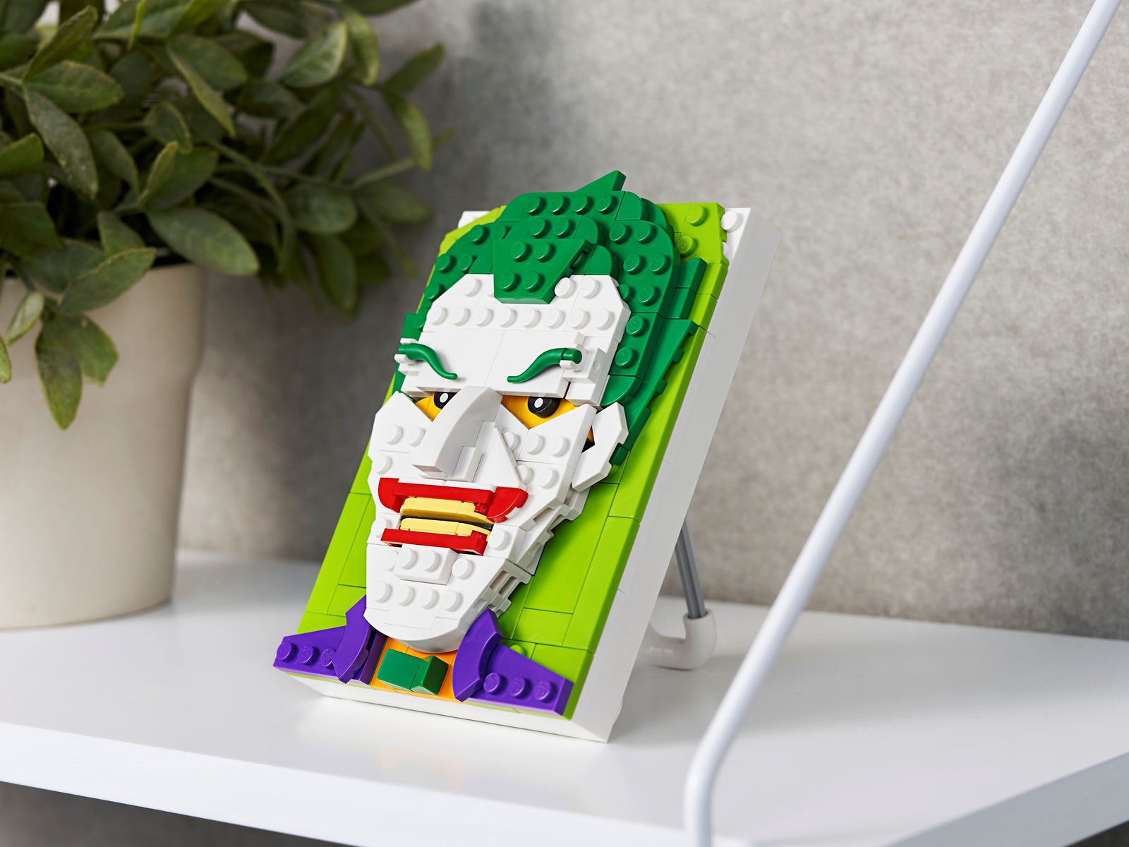 LEGO Brick Sketches: The Joker - 170 Piece Building Set [LEGO, #40428] LEGO LEGO   