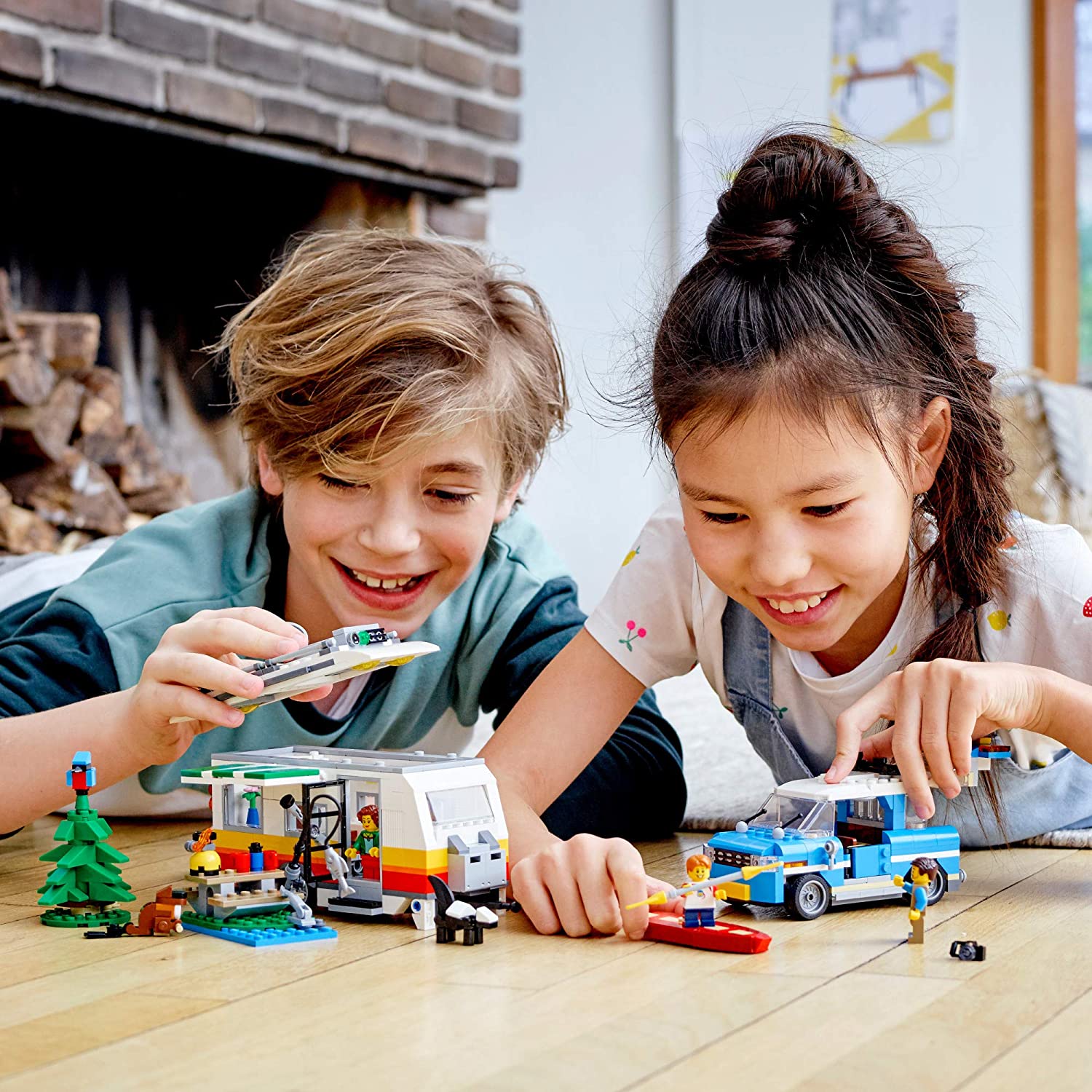 LEGO Creator: Caravan Family Holiday - 766 Piece 3-in-1 Building Set [LEGO, #31108 ] LEGO LEGO   