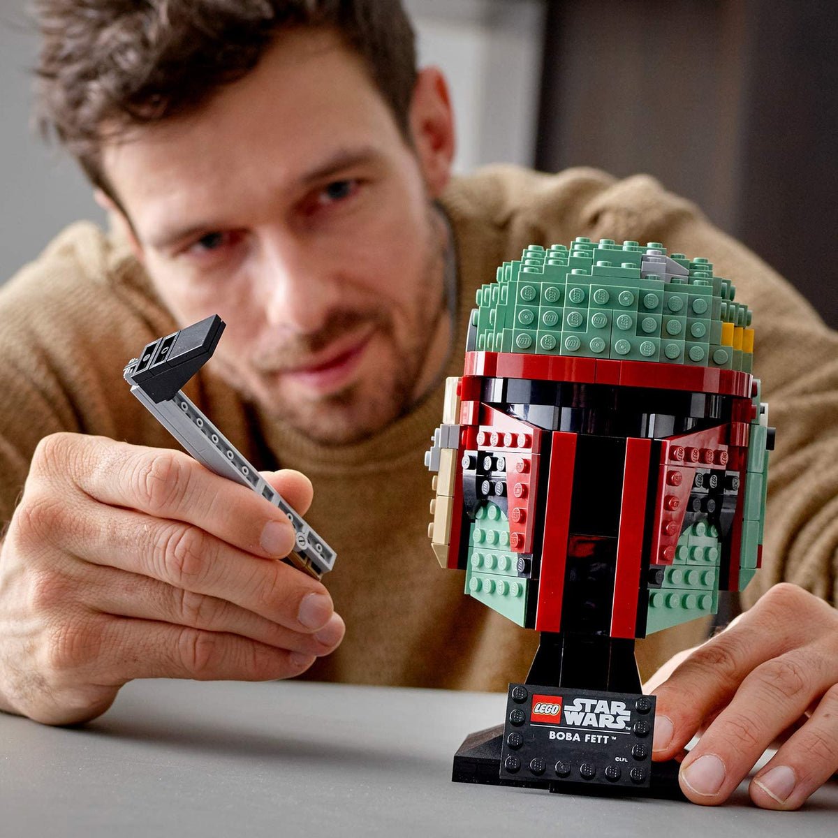 LEGO Star Wars: Boba Fett Helmet - 625 Piece Building Kit [LEGO, #75277] LEGO LEGO   