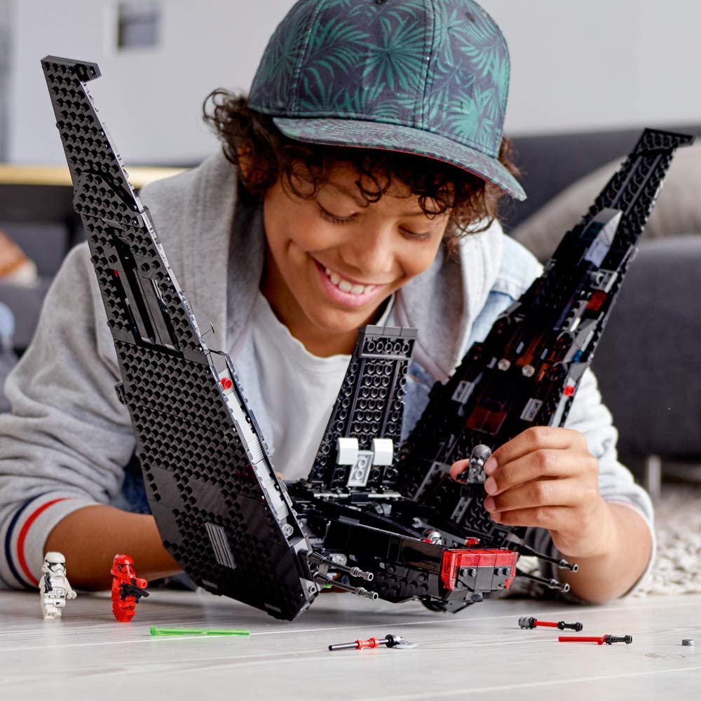 LEGO Star Wars: Kylo Ren's Shuttle - 1005 Piece Building Set [LEGO, #75256] LEGO LEGO   