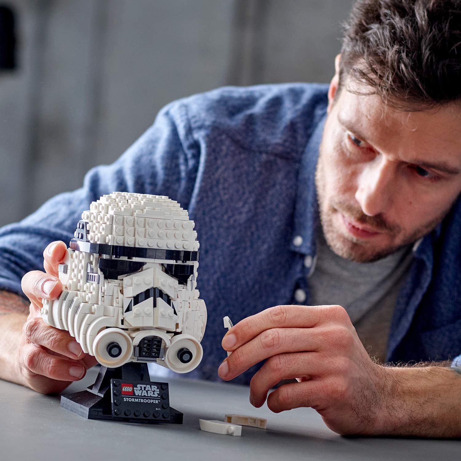 LEGO Star Wars: Stormtrooper Helmet - 647 Piece Building Set [LEGO, #75276] LEGO LEGO   