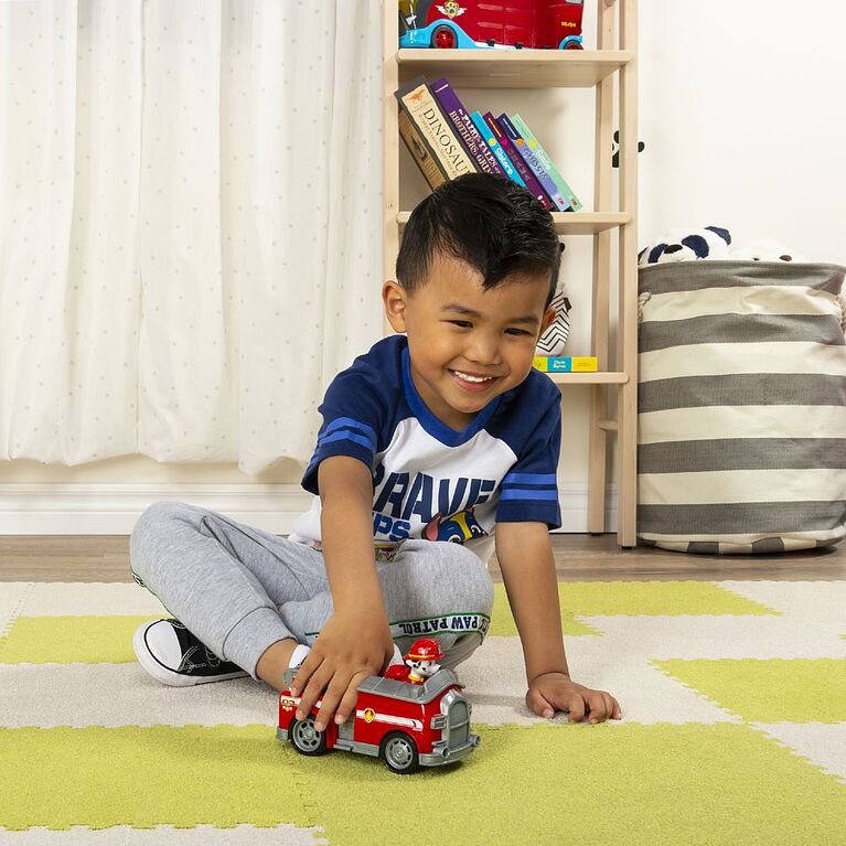 PAW Patrol Marshall’s Fire Engine Vehicle with Collectible Figure Toys & Games Spin Master