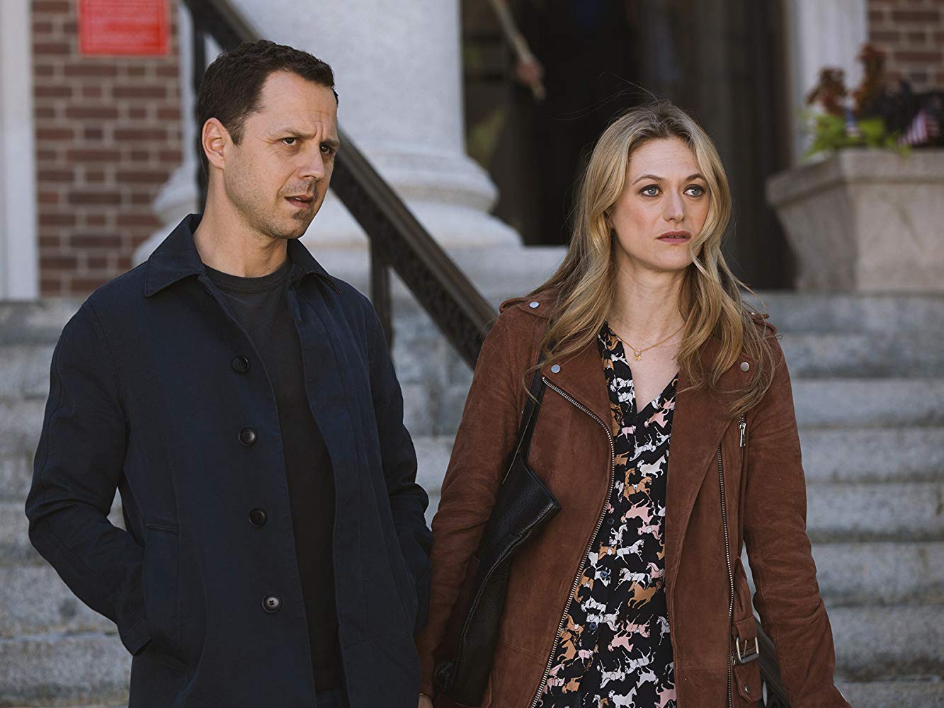 Sneaky Pete: Season One [DVD Box Set] DVDs & Blu-Rays Sony Pictures