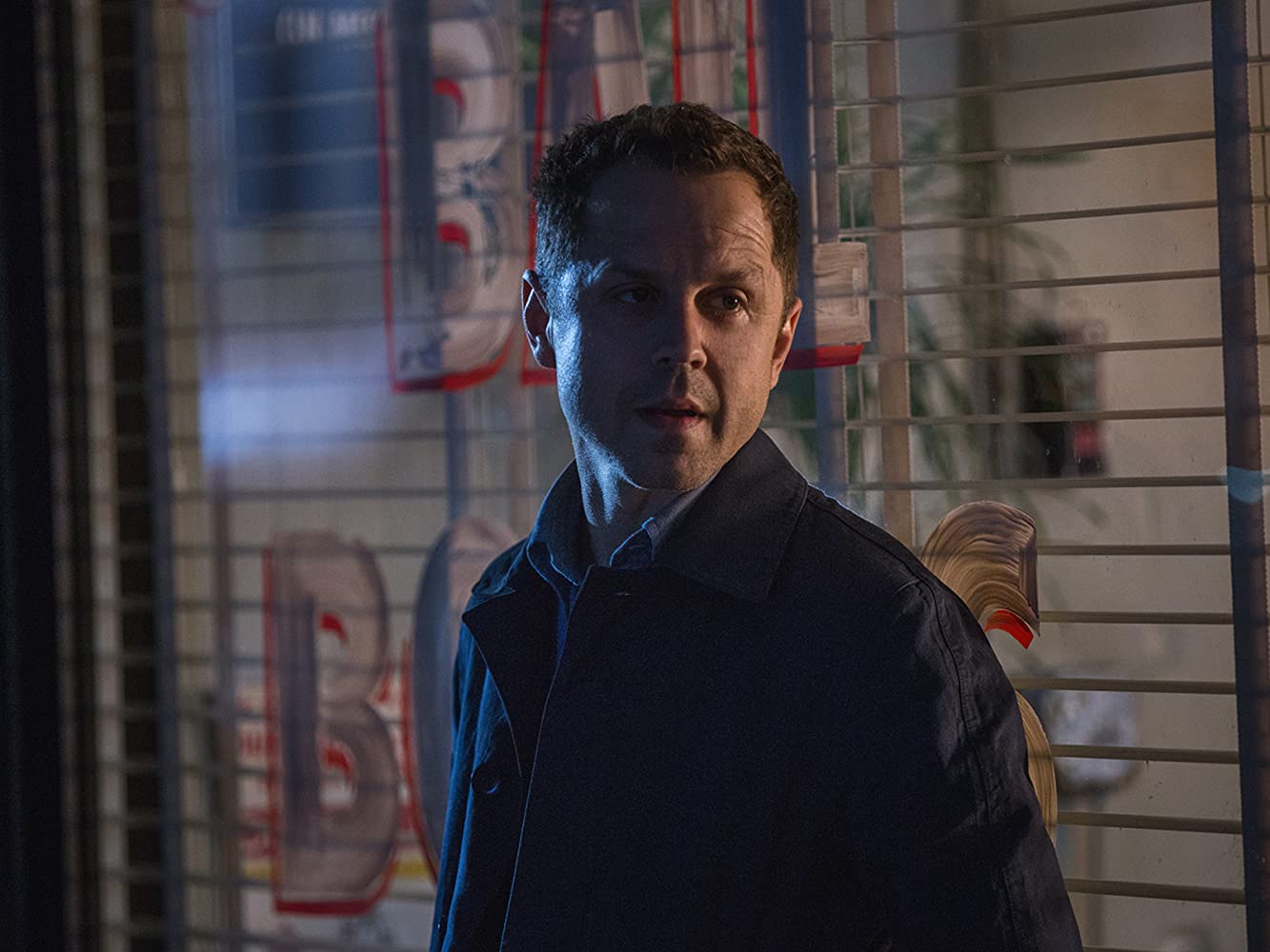 Sneaky Pete: Season One [DVD Box Set] DVDs & Blu-Rays Sony Pictures