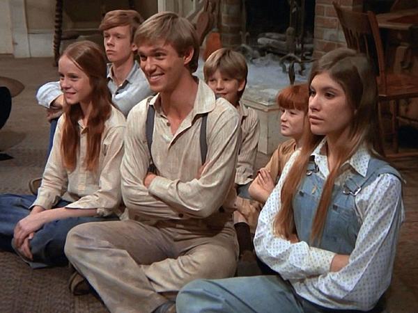 The Waltons: The Complete Series - Seasons 1-9 + 6 Movies [DVD Box Set] DVDs & Blu-Rays Warner Bros.   