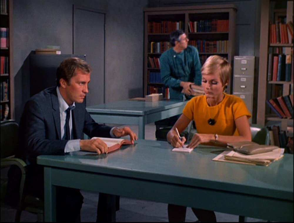 The Invaders: The Complete Series - Seasons 1-2 [DVD Box Set] DVDs & Blu-Rays Paramount Pictures   