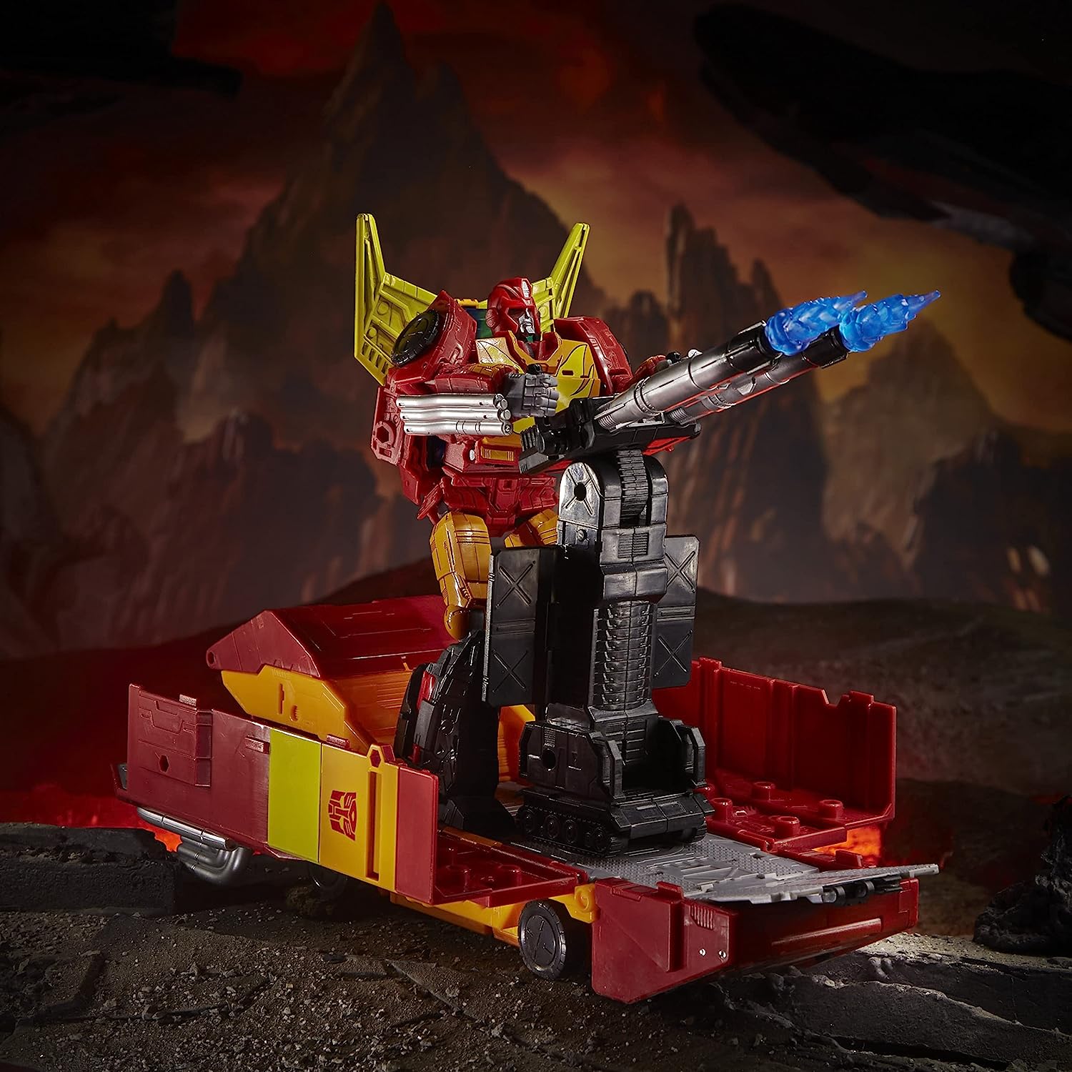 Transformers Generations War for Cybertron: Kingdom Commander WFC-K29 Rodimus Prime with Trailer 7.5" Action Figure Toys & Games Hasbro
